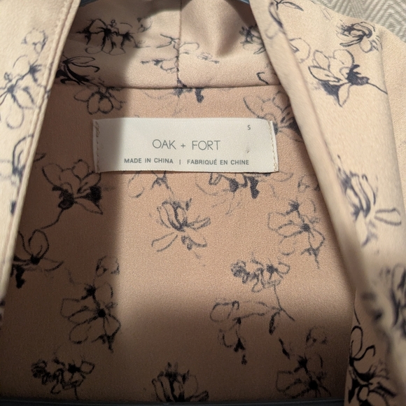 Oak and Fort Floral Wrap Top - Picture 2 of 7